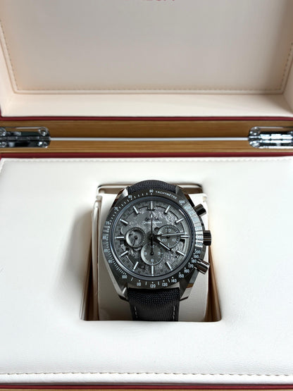 Omega 310.92.44.50.06.001 Speedmaster Moonwatch Grey Side of the Moon