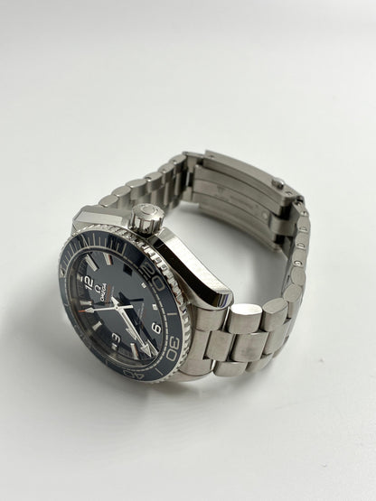Omega Seamaster Planet Ocean 215.30.44.21.03.001 2026