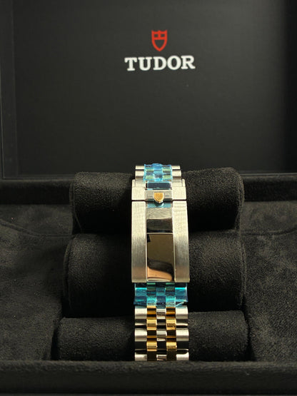 Tudor Black Bay 79643-0005 Champagne 2025
