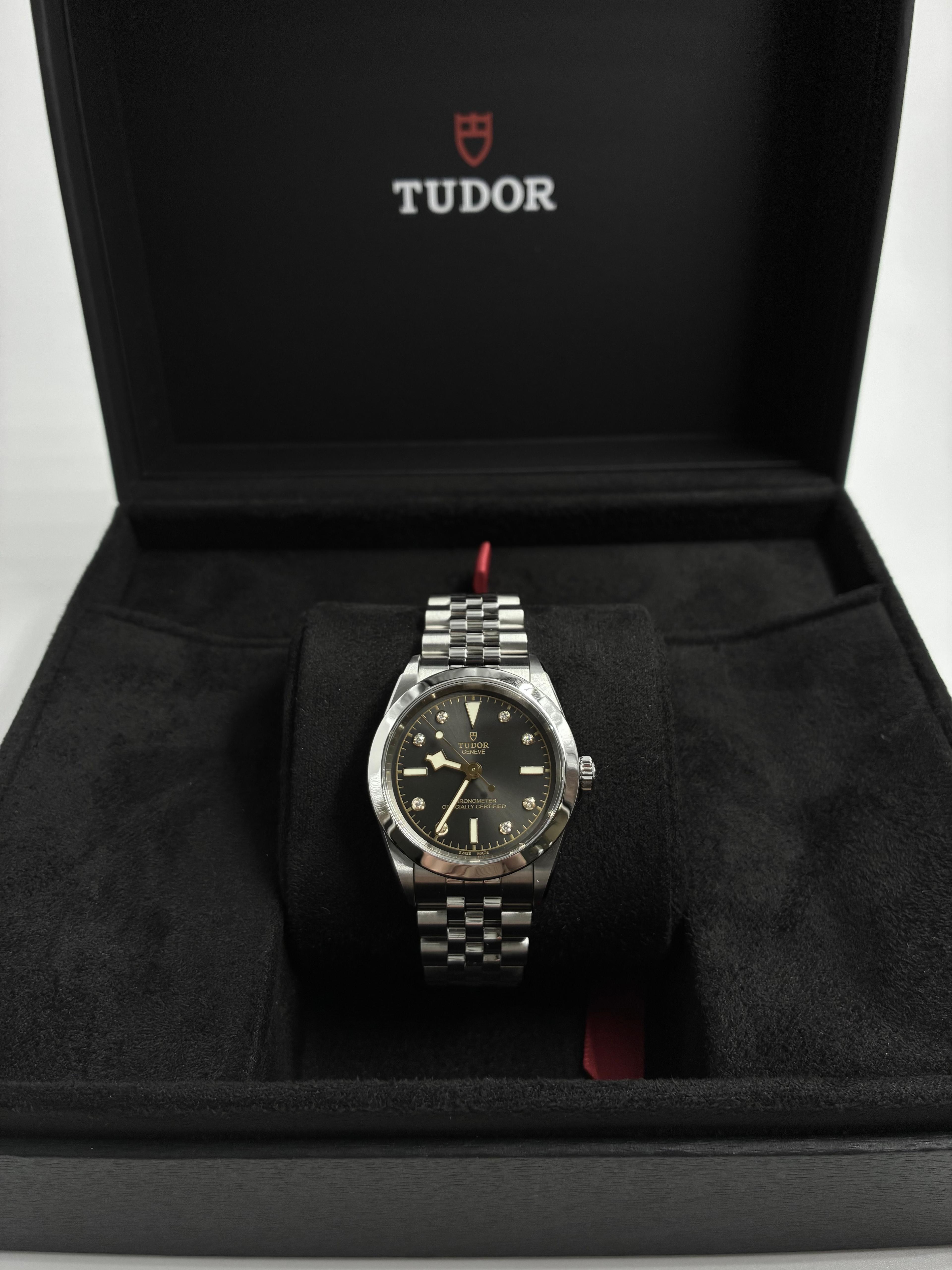 Tudor Black Bay 79600-0004 Black