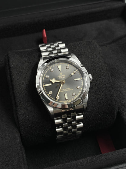 Tudor Black Bay 79600-0004 Black