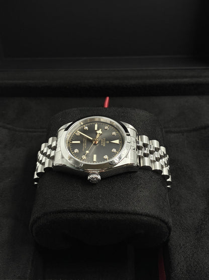 Tudor Black Bay 79600-0004 Black