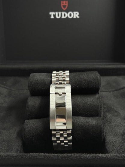 Tudor Black Bay 79600-0004 Black