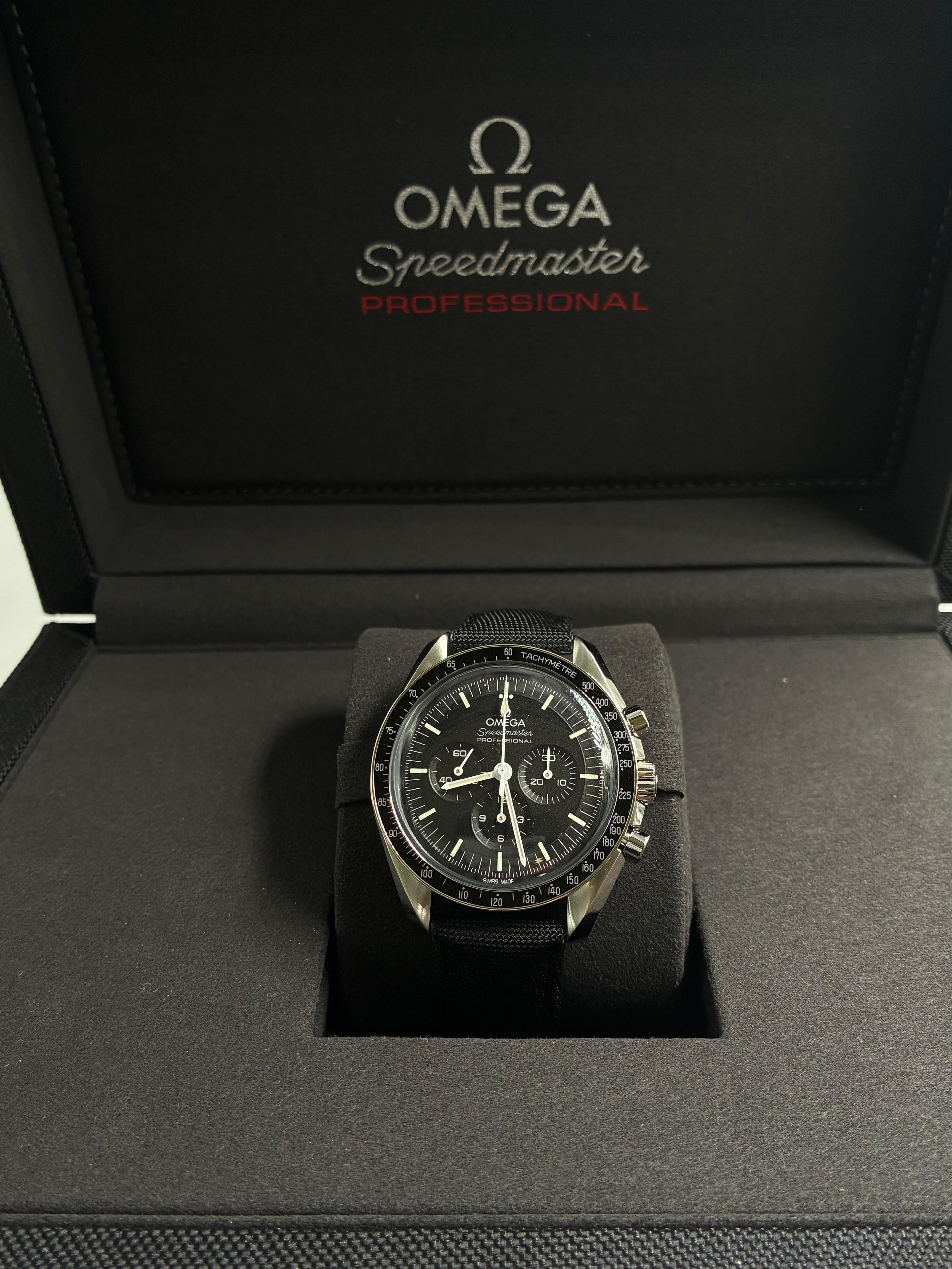 Omega Speedmaster Professional Moonwatch 310.32.42.50.01.001 2026