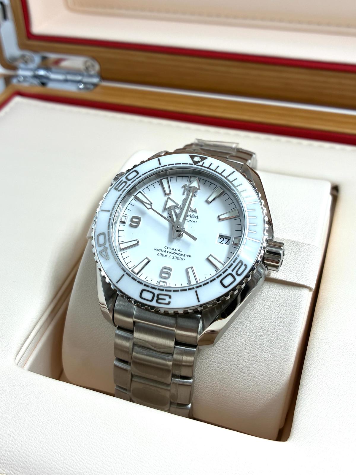 Omega Seamaster Planet Ocean 215.30.40.20.04.001 2026