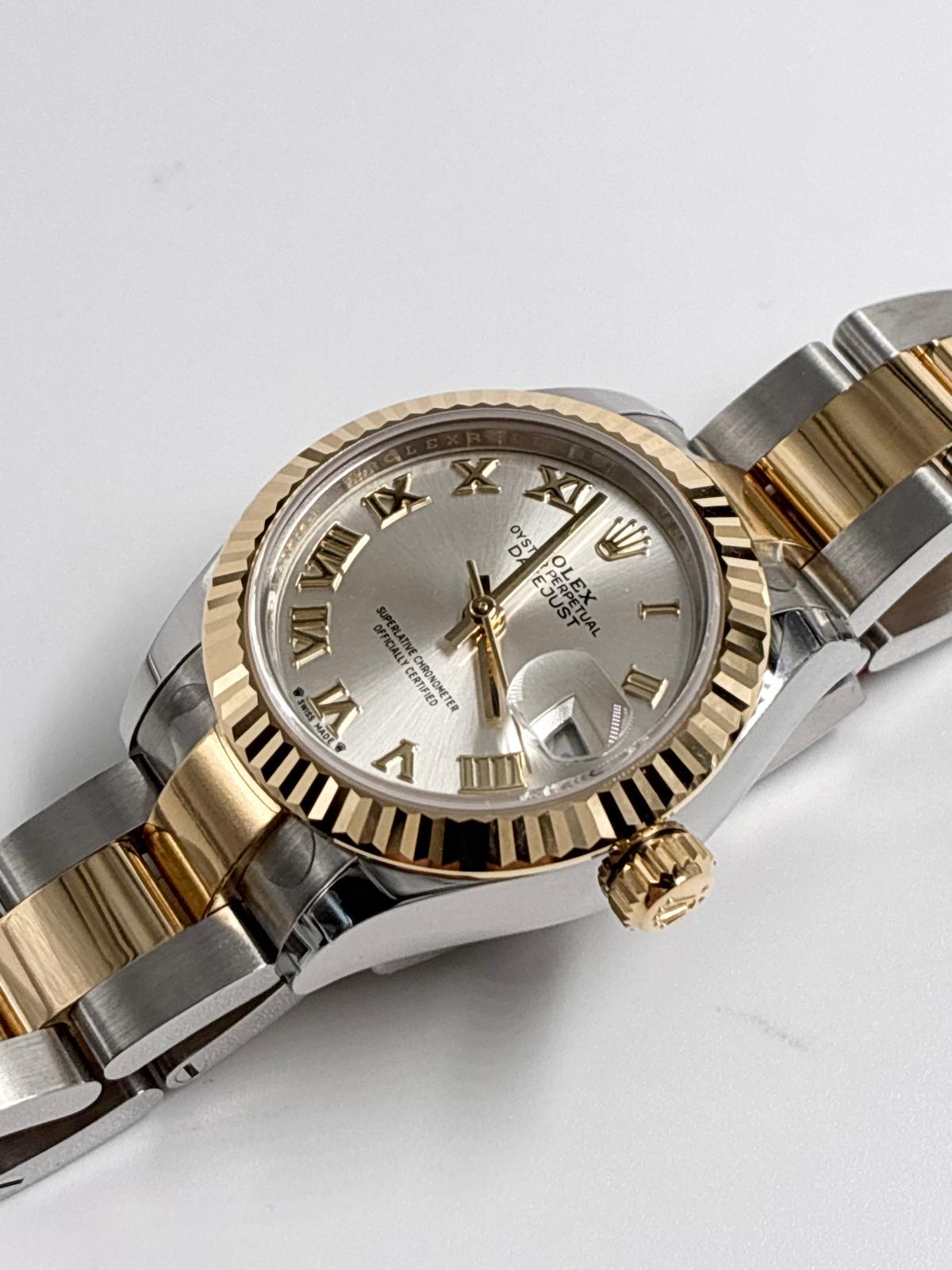 Rolex Lady-Datejust 279173 SILVER ROMAN OYSTER 2026
