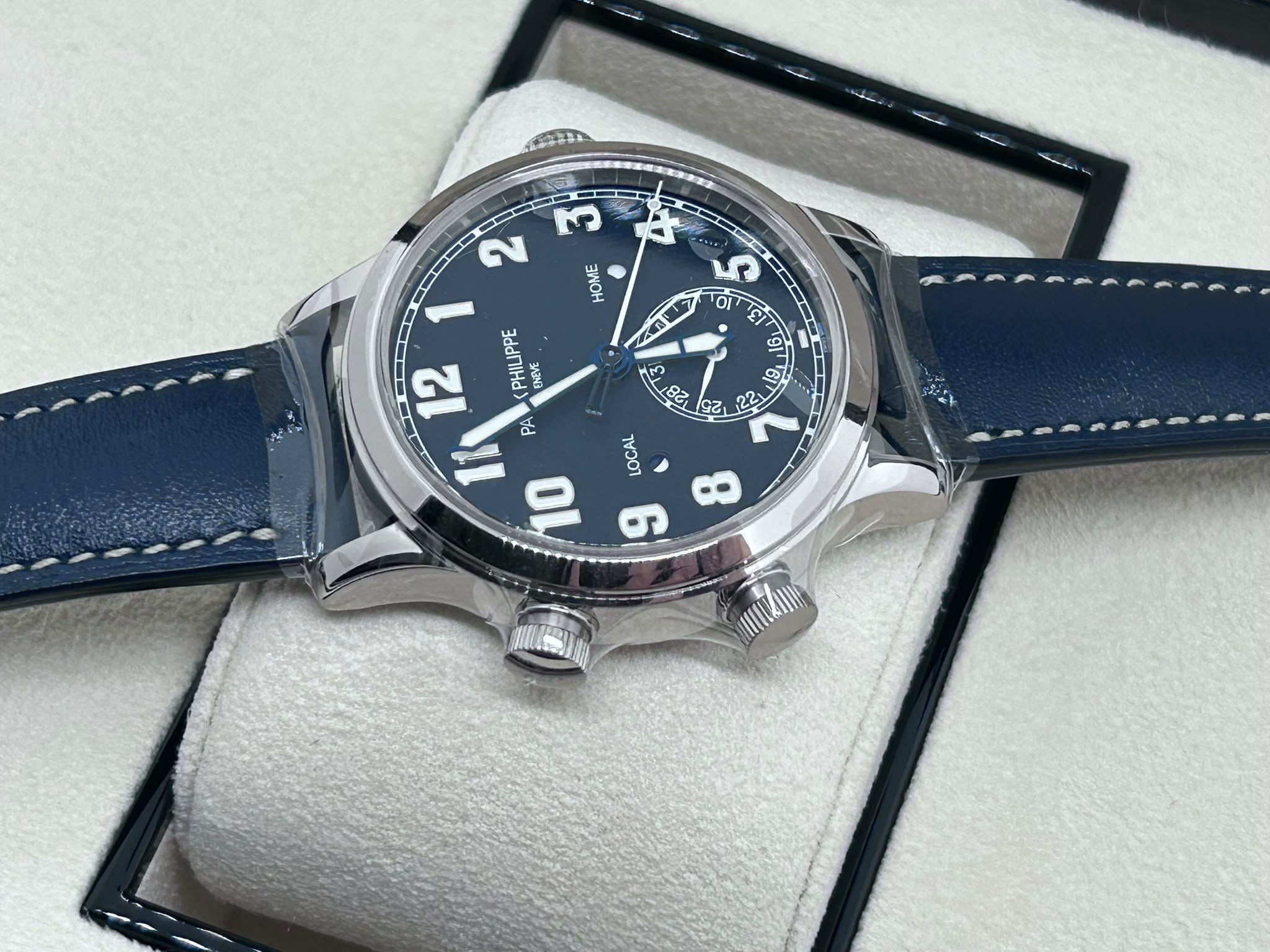 Patek Philippe Calatrava Pilot Travel Time 7234G-001 2026