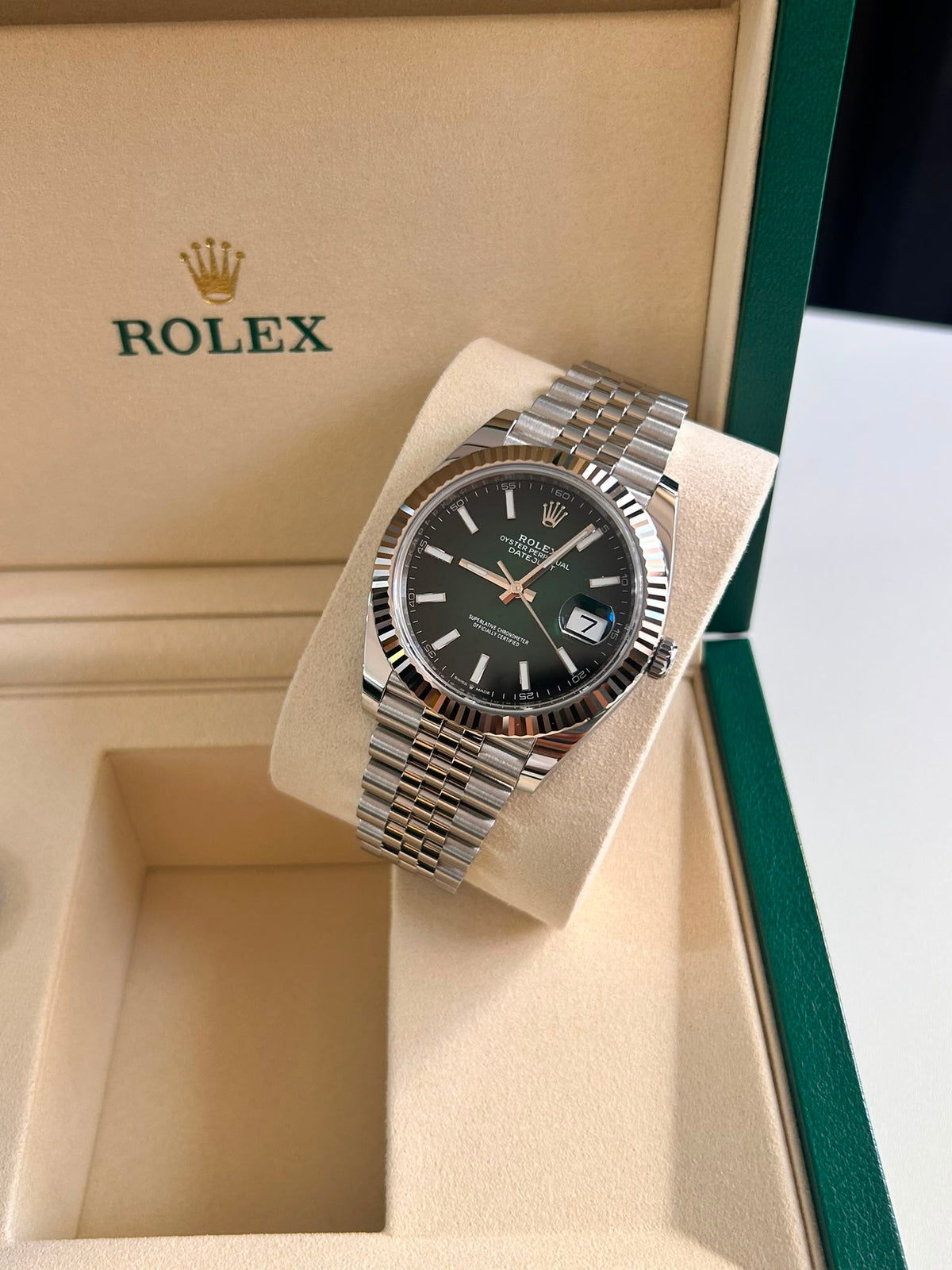 Rolex Datejust 41 126334 Ombre Green Index Jubilee 2026
