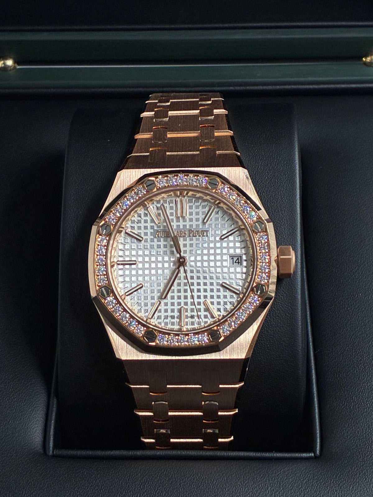 Audemars Piguet Royal Oak  77451OR.ZZ.1361OR.03 2026