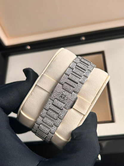 Patek Philippe Nautilus 7118/1450G-001  2025
