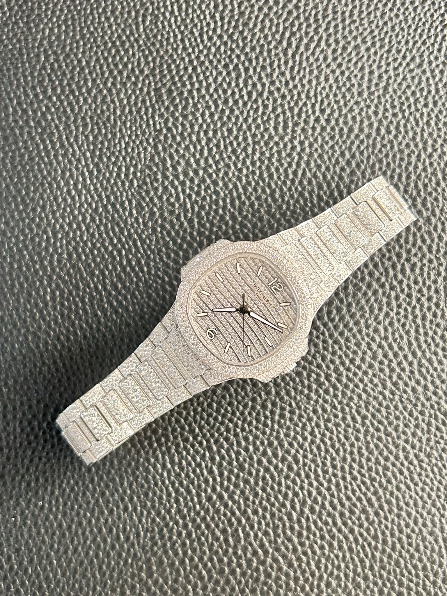 Patek Philippe Nautilus 7118/1450G-001  2025