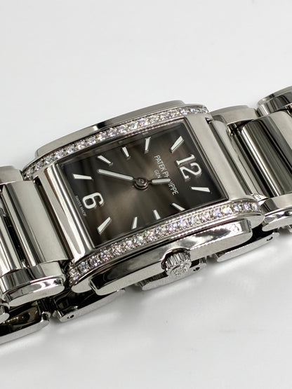 Patek Philippe 4910/1200A-010   2025