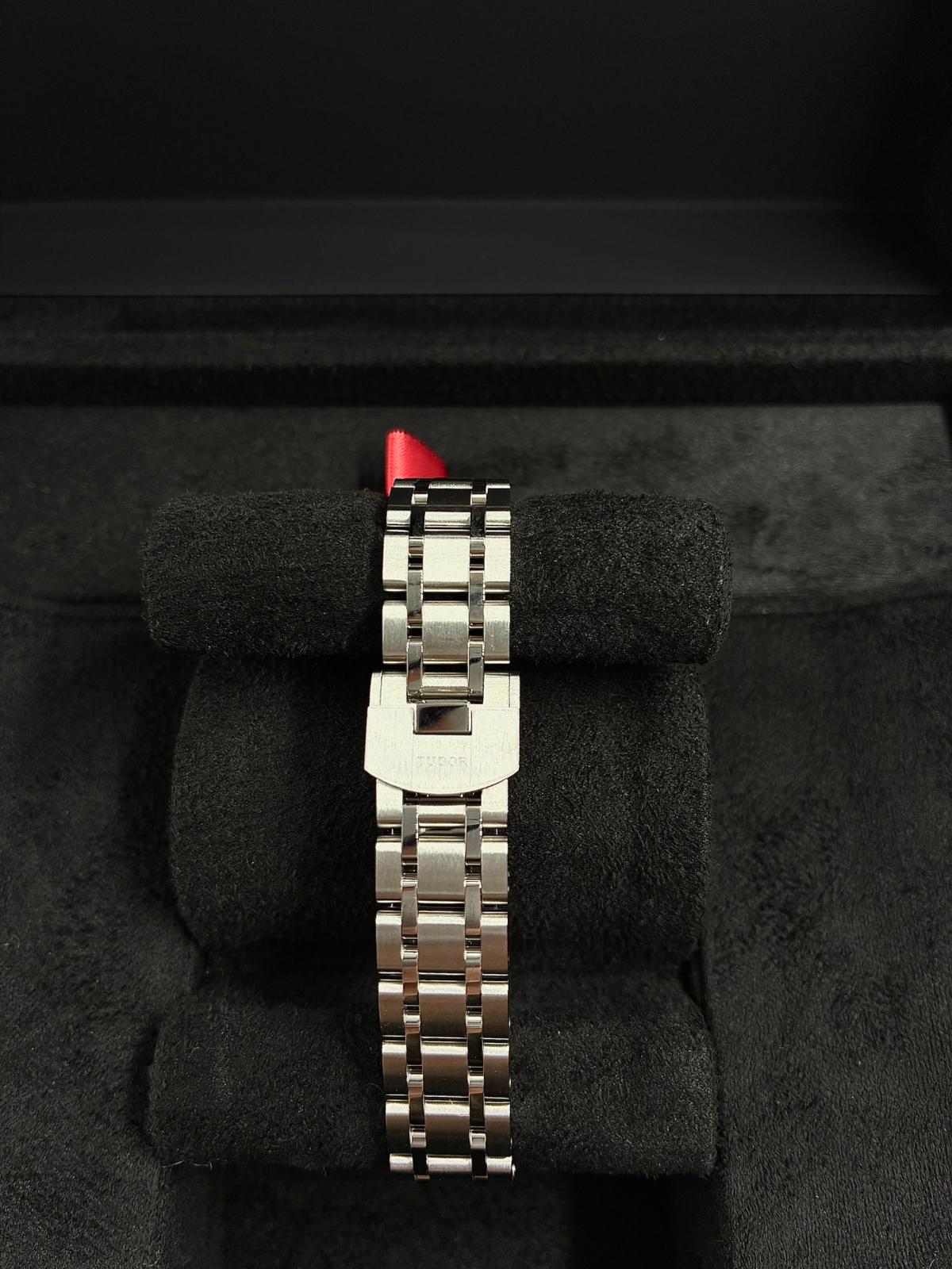 Tudor Royal M28300-0008 2026
