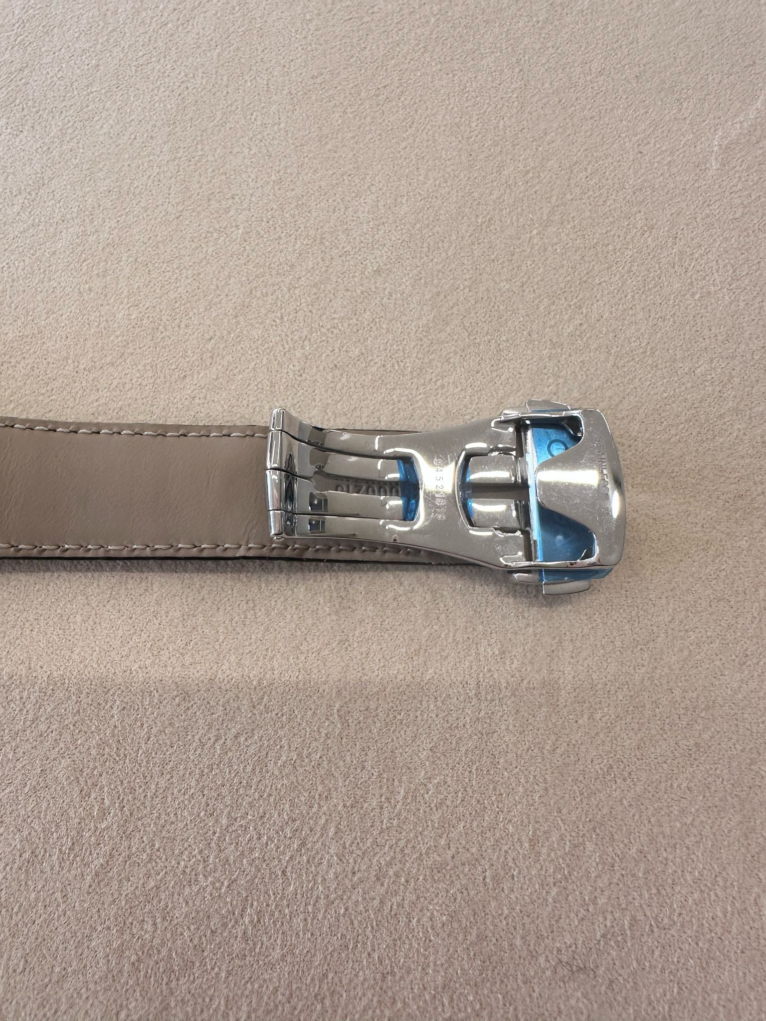 Omega De Ville Hour Vision 41MM 431.33.41.21.02.001 2025