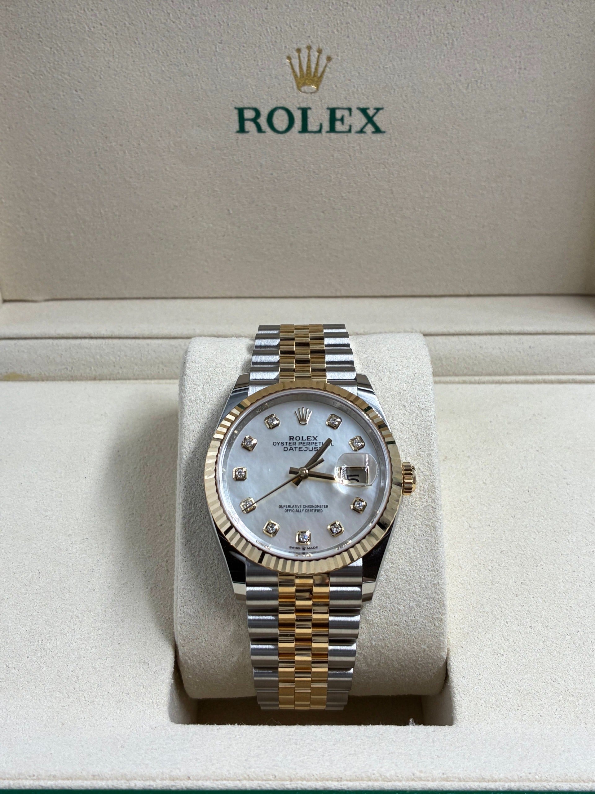 Rolex Datejust 36 126233NG White Jubilee 2026
