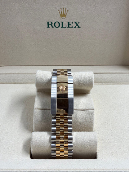 Rolex Datejust 36 126233NG White Jubilee 2026