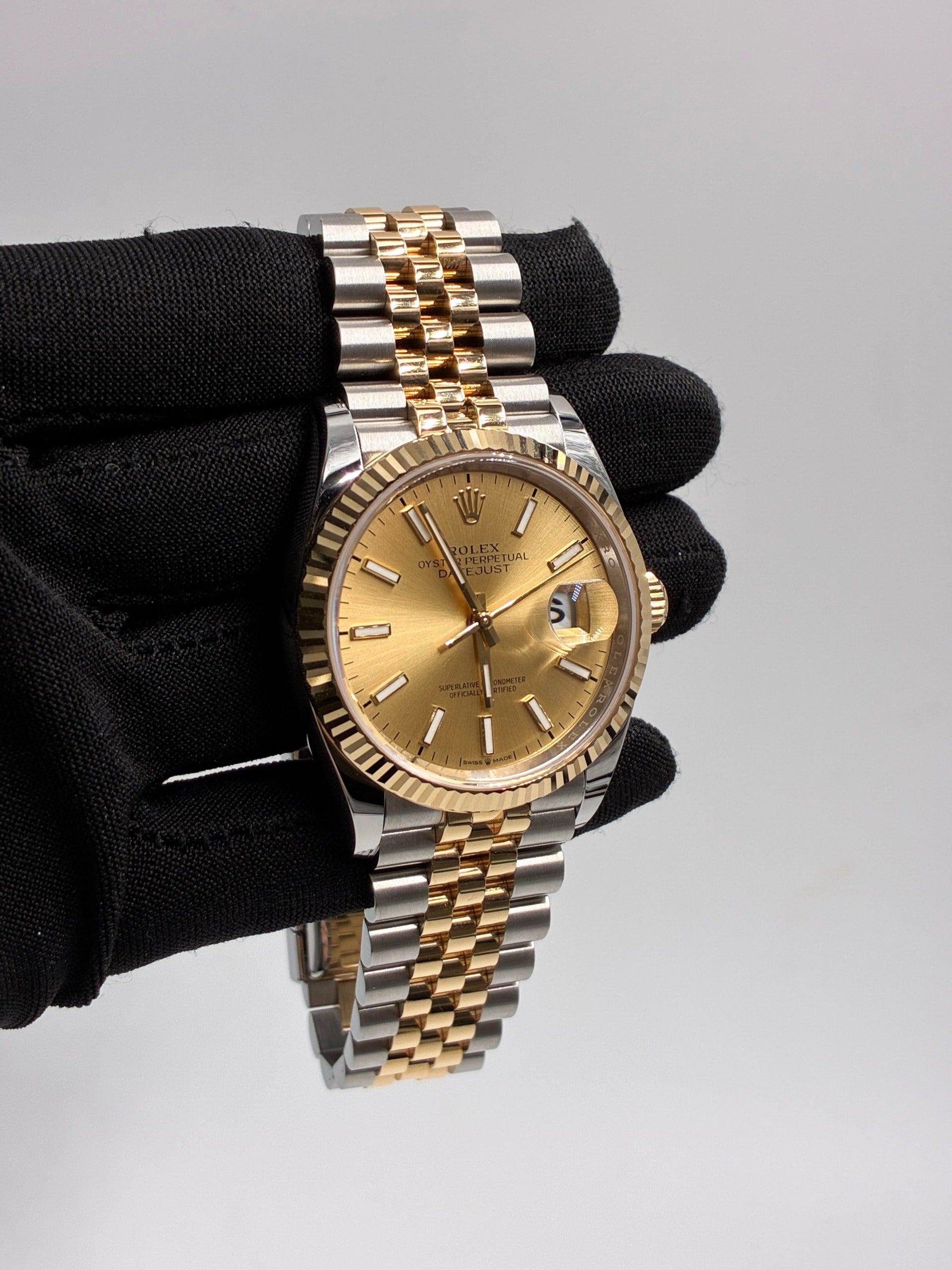 Rolex Datejust 36 126233 Champagne Index Dial Jubilee 2026