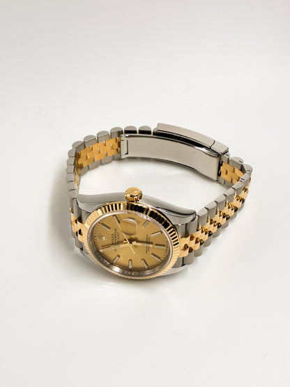 Rolex Datejust 36 126233 Champagne Index Dial Jubilee 2026