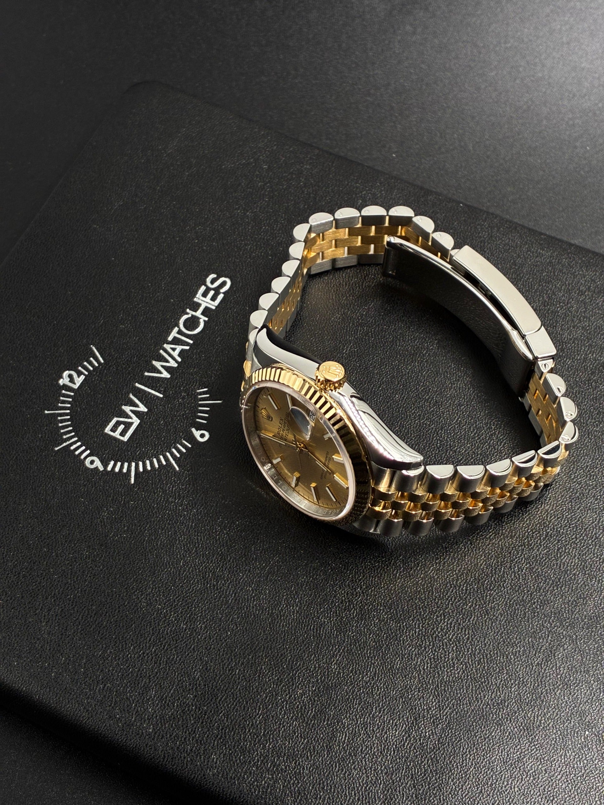 Rolex Datejust 36 126233 Champagne Index Dial Jubilee 2026