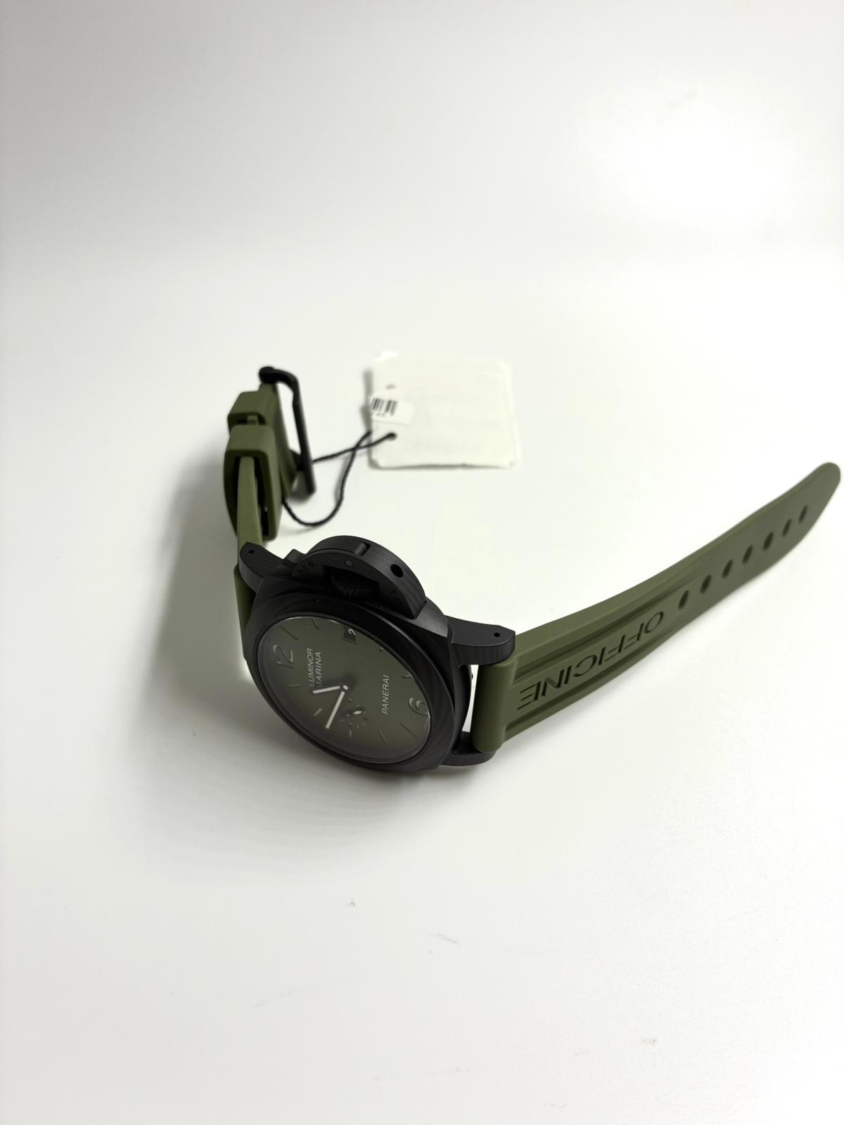 Panerai Luminor Quaranta Carbotech PAM 01526