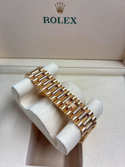 Rolex Day-Date 40 228238 Champagne Index