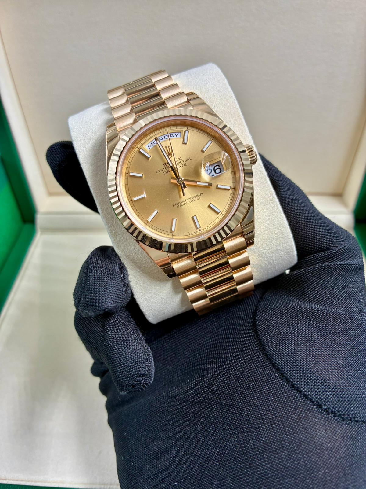 Rolex Day-Date 40 228238 Champagne Index