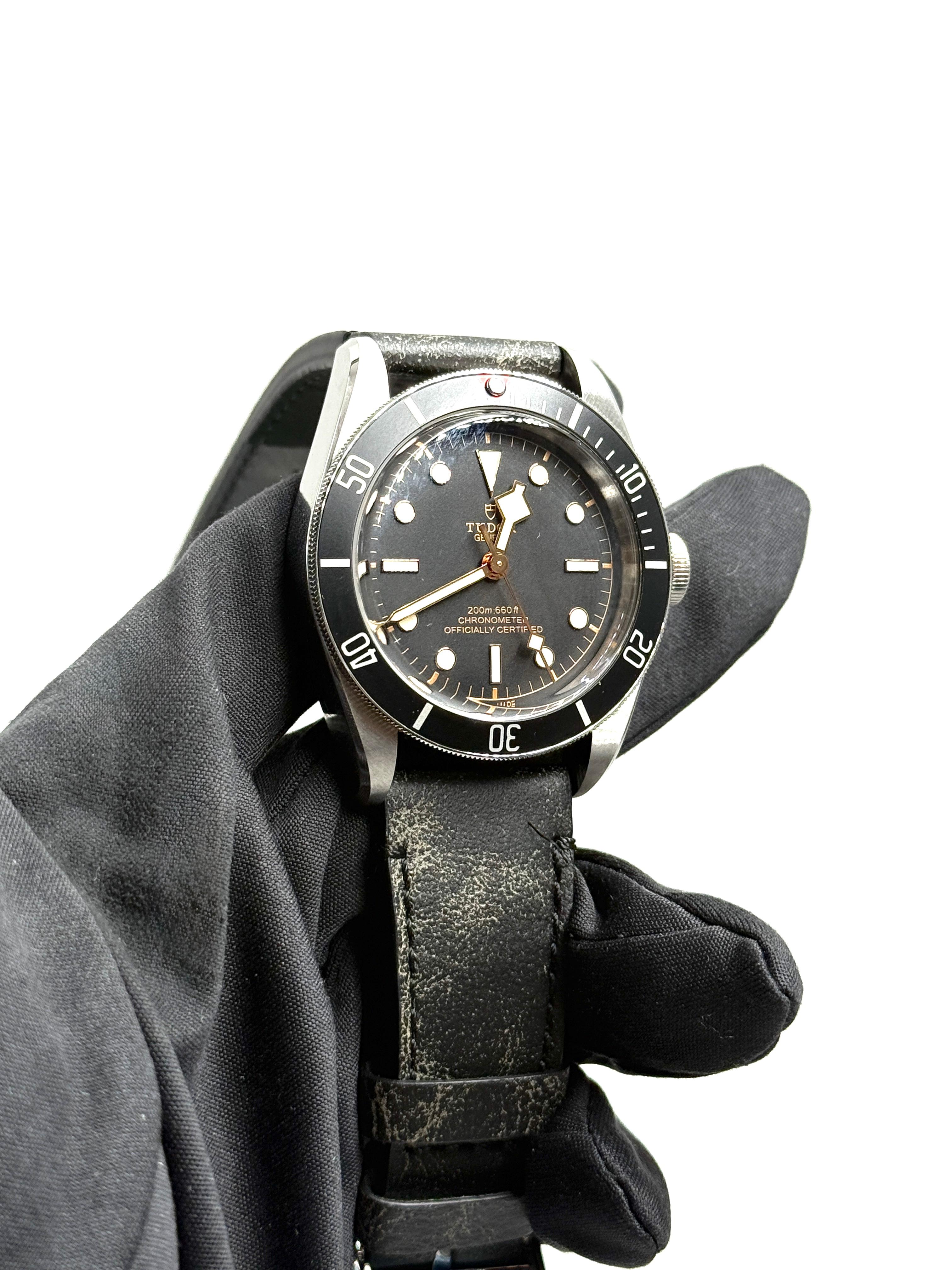 Tudor Black Bay 41 mm 79230N-0008 Schwarzes Leder 2024 HWN
