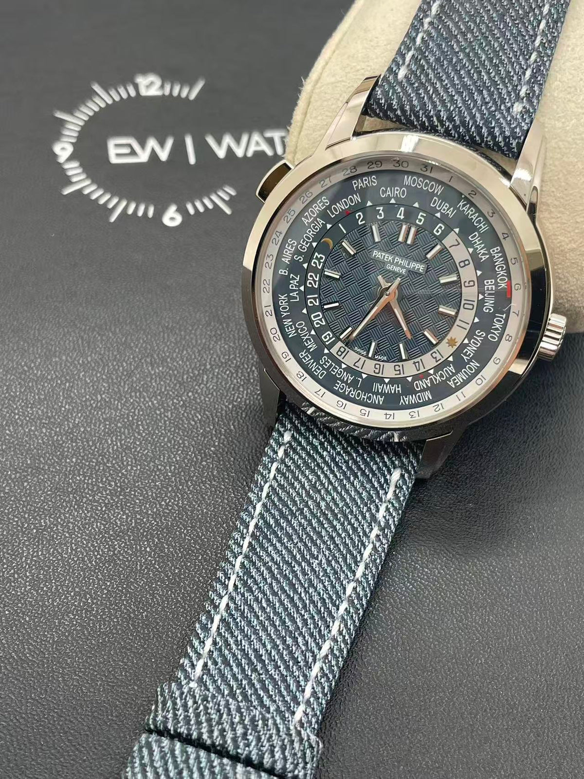 Patek Philippe 5330G-001  2025