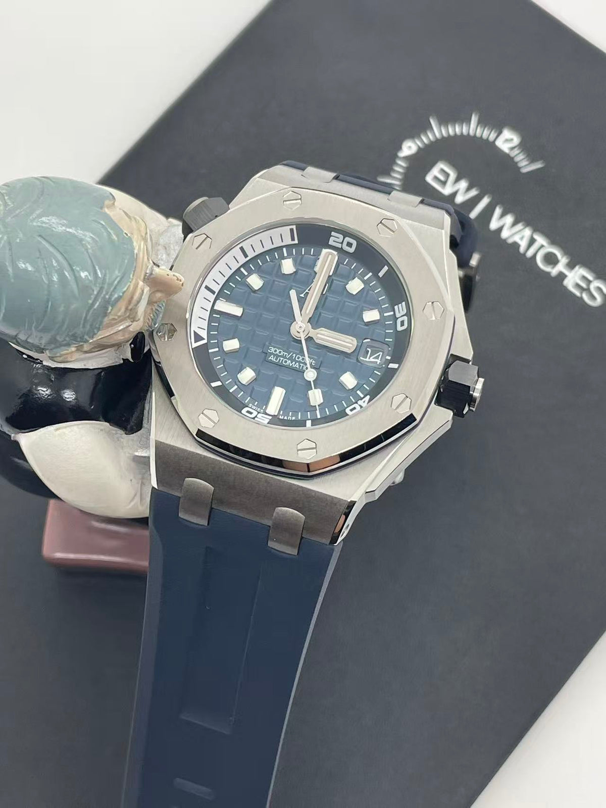 Audemars Piguet  15720ST.OO.A027CA.01