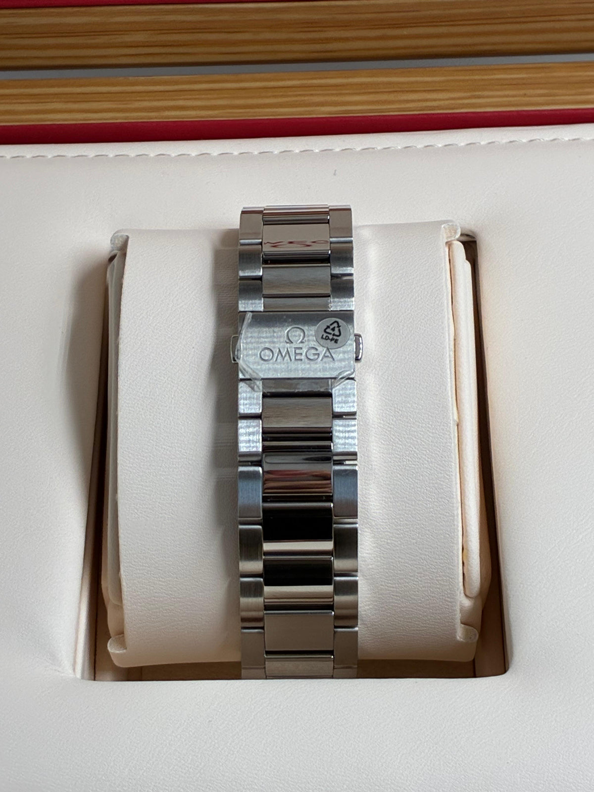 Omega Seamaster / Aqua Terra 150M 220.10.38.20.03.001  2026