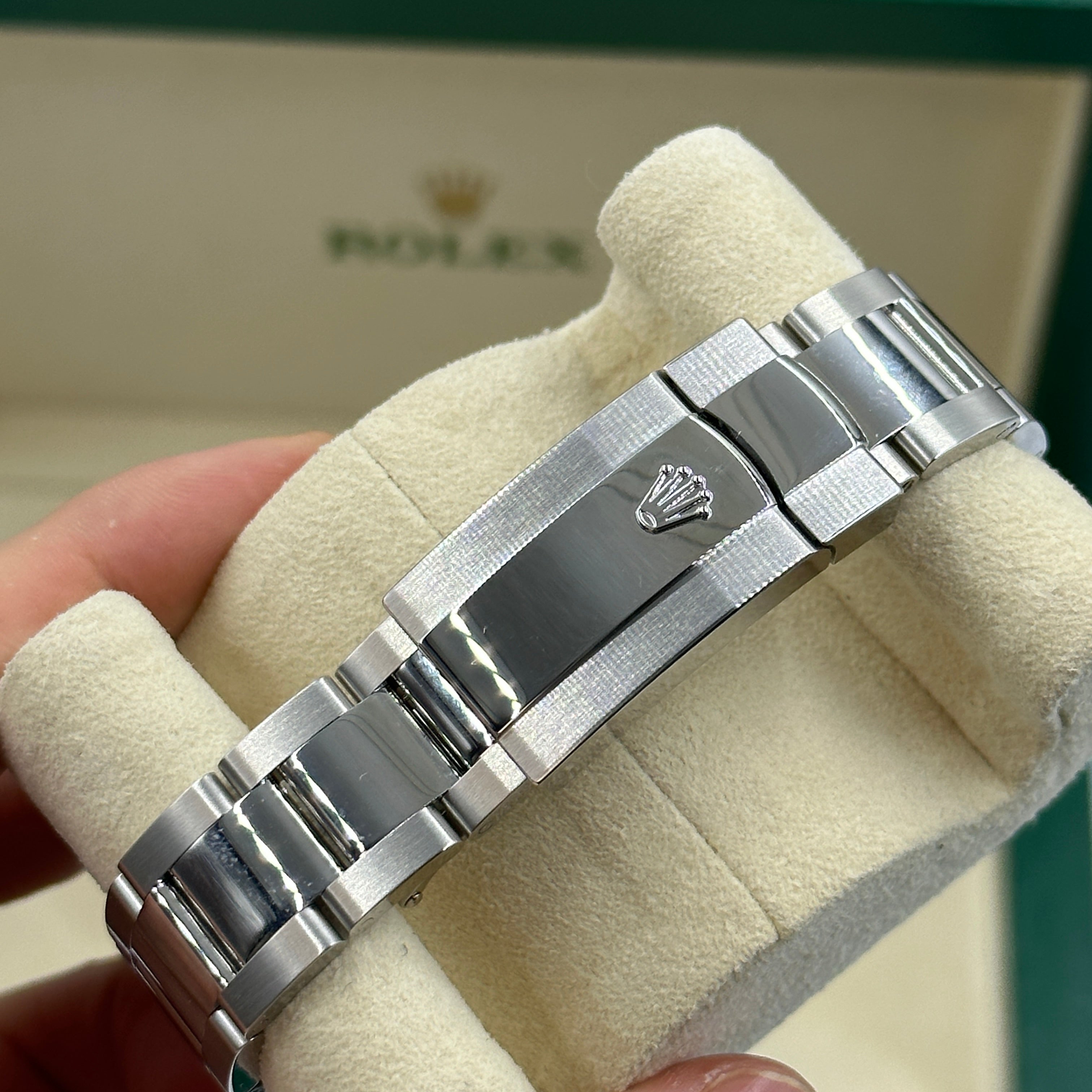Rolex Datejust 36 126234 Silver Index Oyster 2026