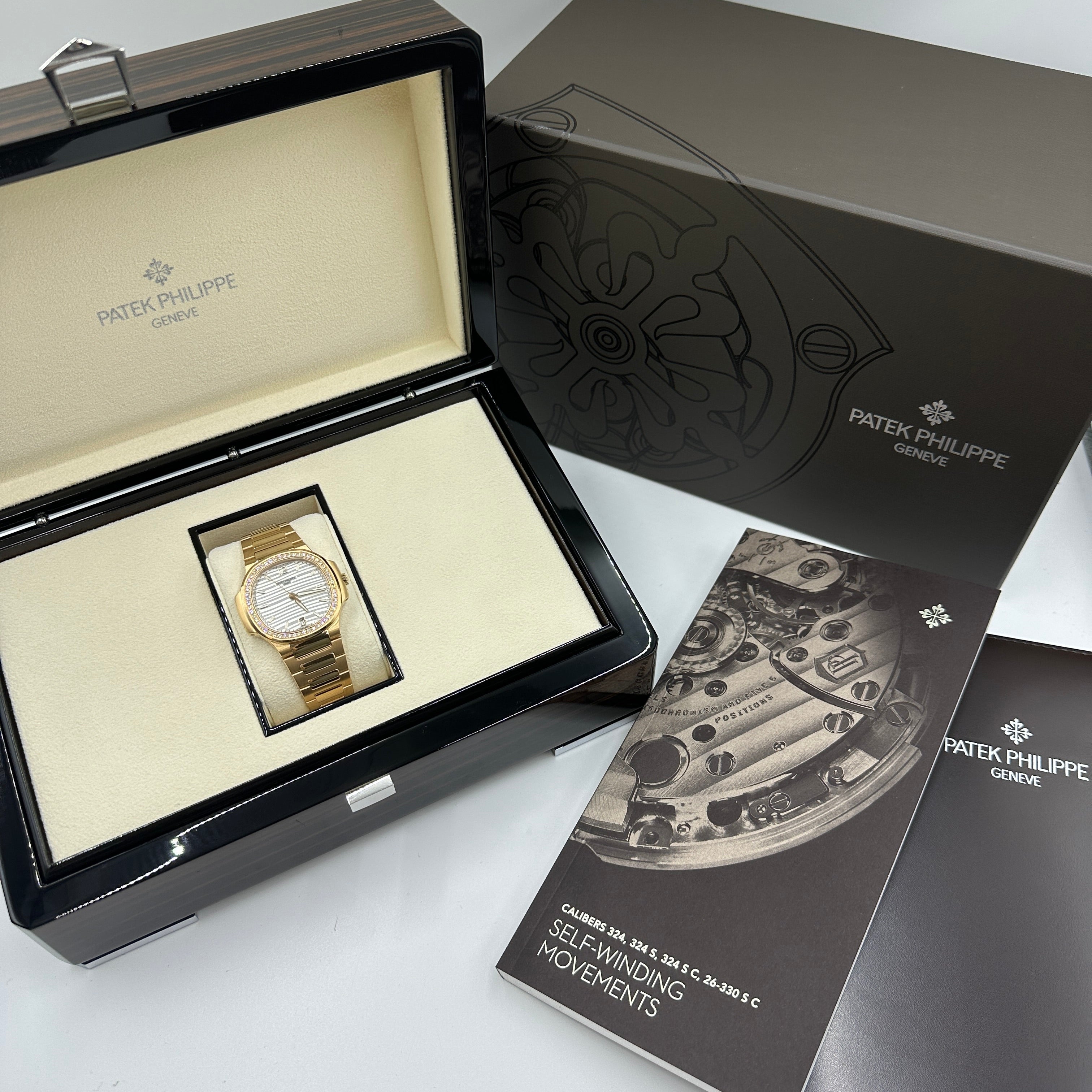 Patek Philippe Nautilus 7118/1200R-001