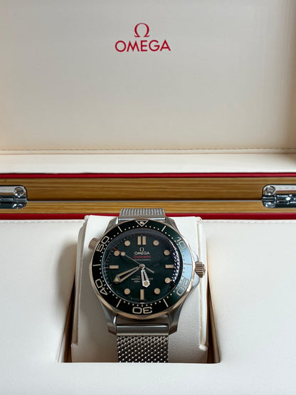 Omega 210.90.42.20.10.001 Seamaster Diver 300m Gold On