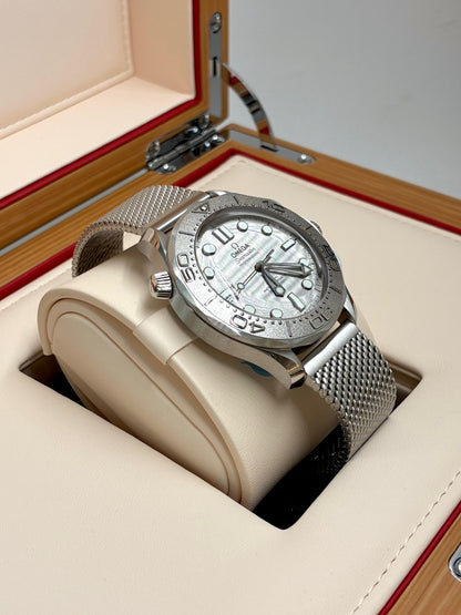 Omega Seamaster Diver 300M 210.30.42.20.06.002