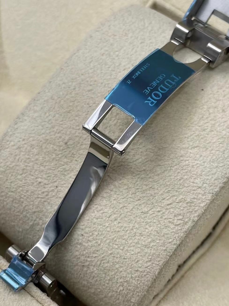 Tudor Royal Date 28 Edelstahl / Blau - Diamant M28300-0007