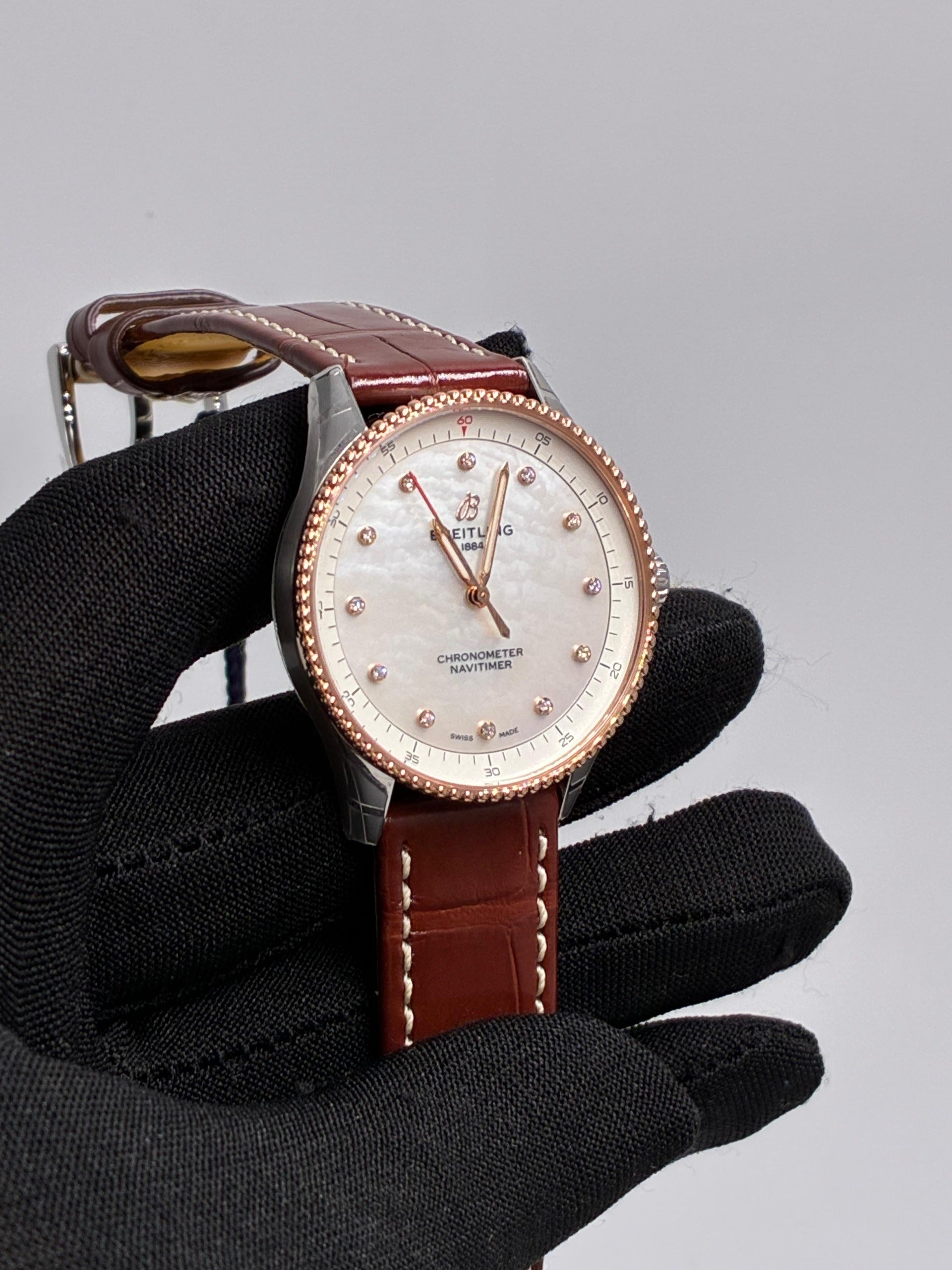 Breitling Navitimer 32 U77320E61A1P1