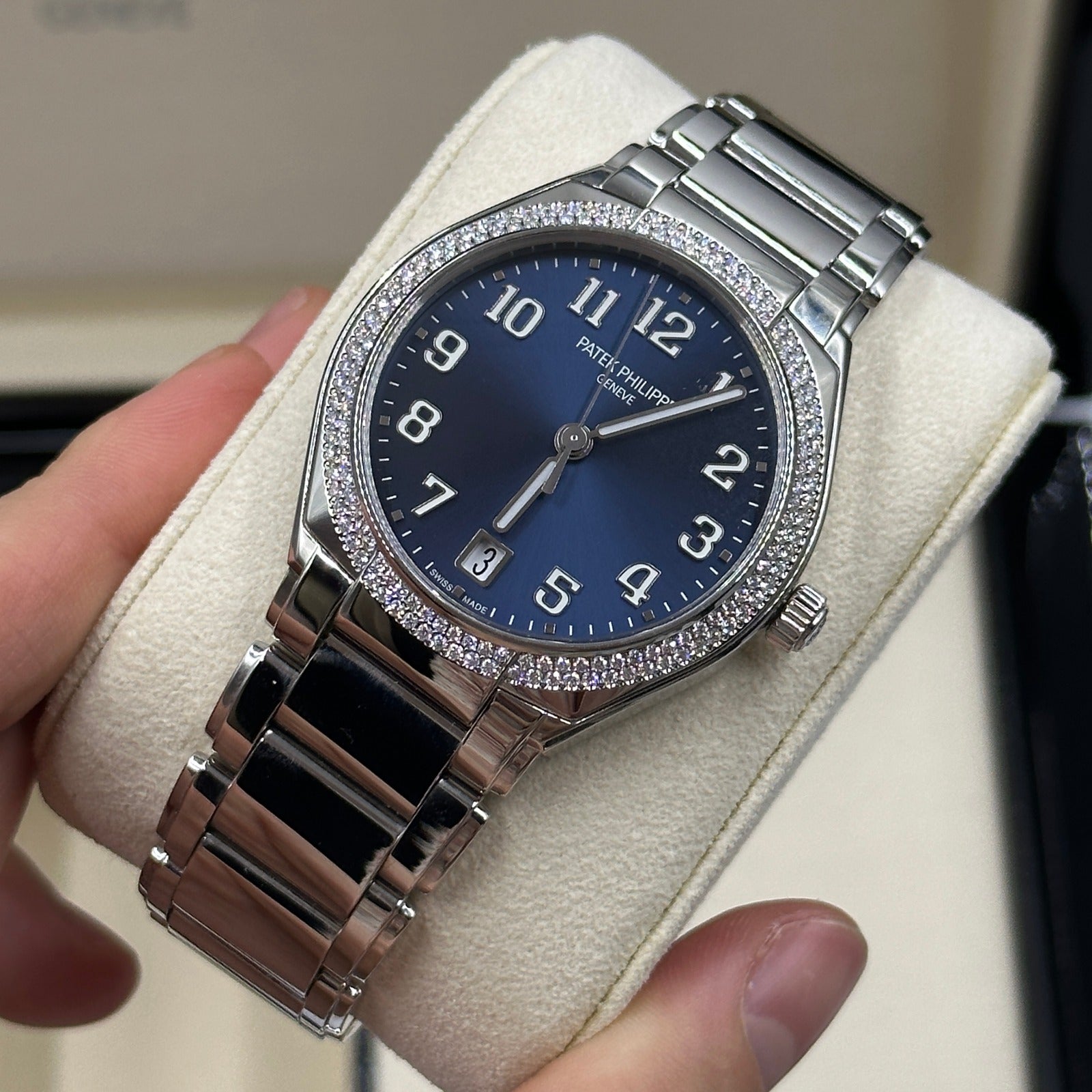 Patek Philippe Twenty~4 7300/1200A-001
