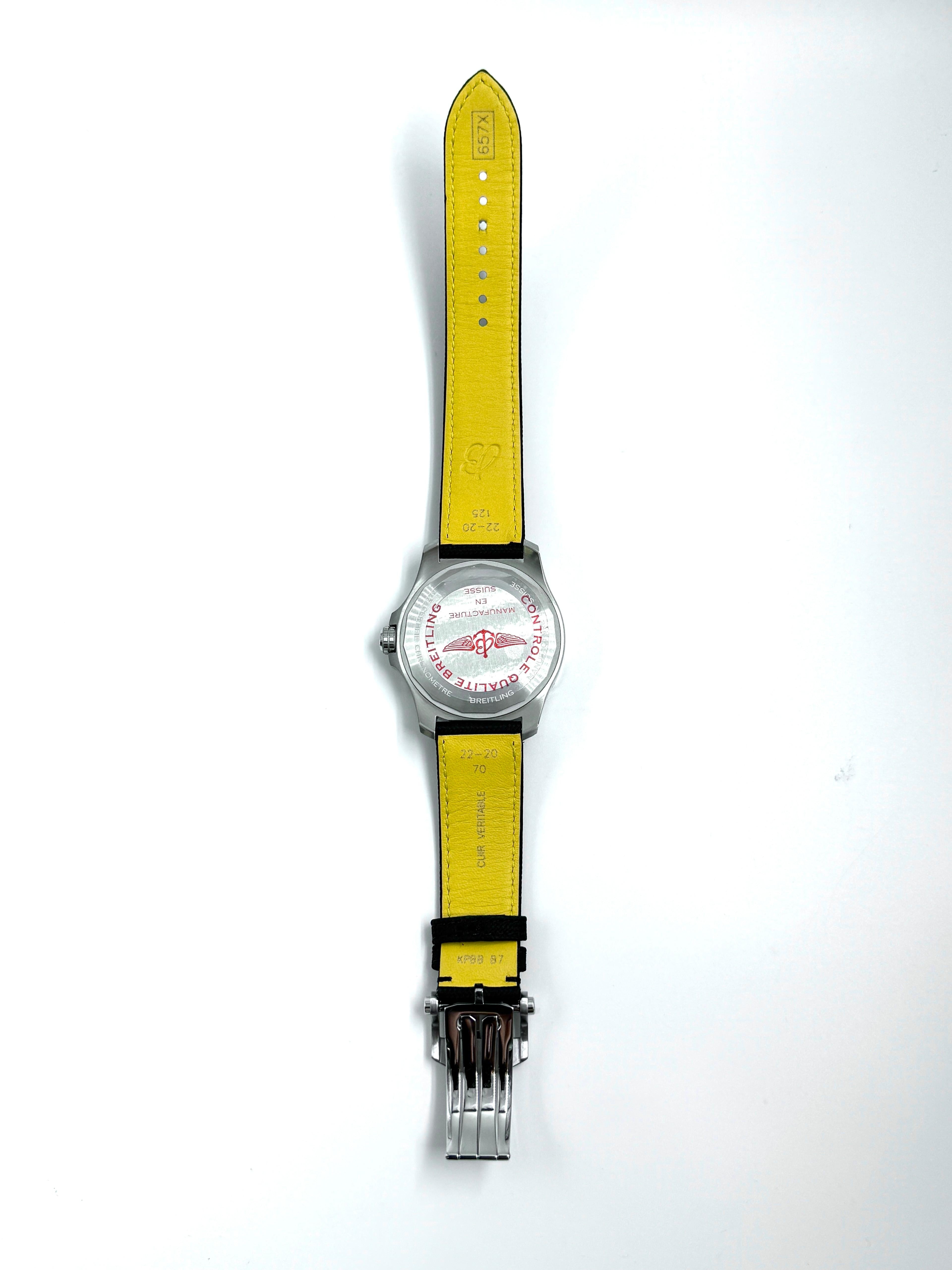 Breitling Avenger Automatic GMT 44  A32320101B1X1