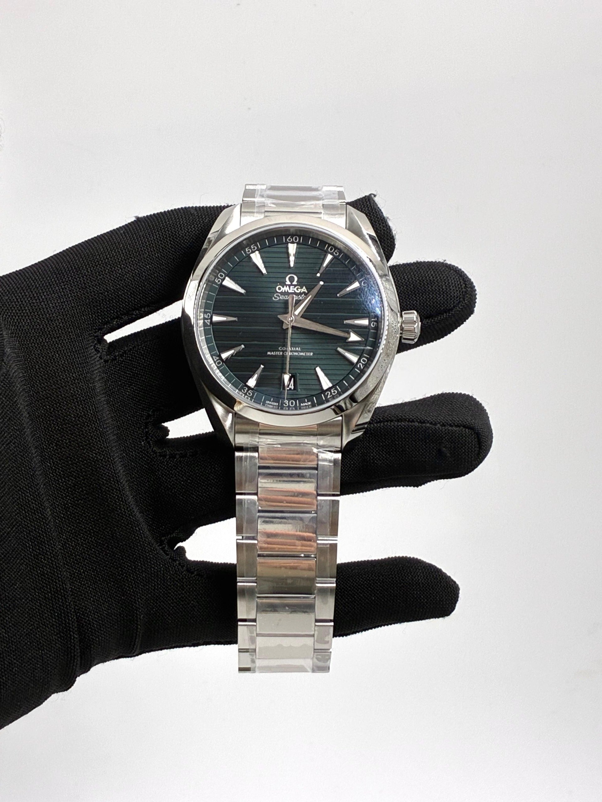 OMEGA Seamaster Aqua Terra  220.10.41.21.10.001