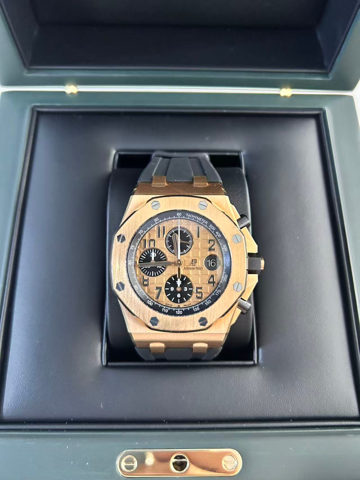 Audemars Piguet Royal Oak Offshore 26470OR.OO.A002CR.01 Naked