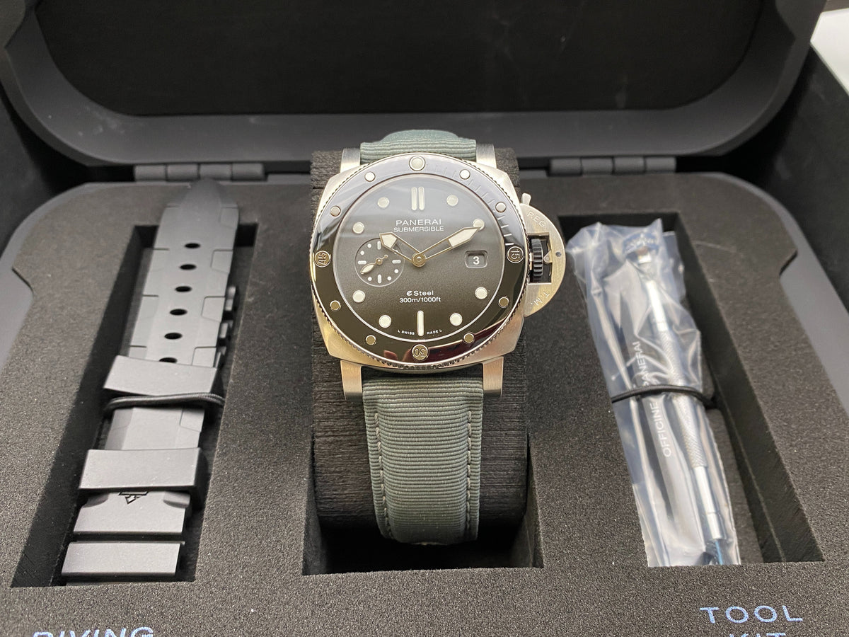 Panerai Submersible Quarantaquattro Grigio Roccia PAM01288 2026
