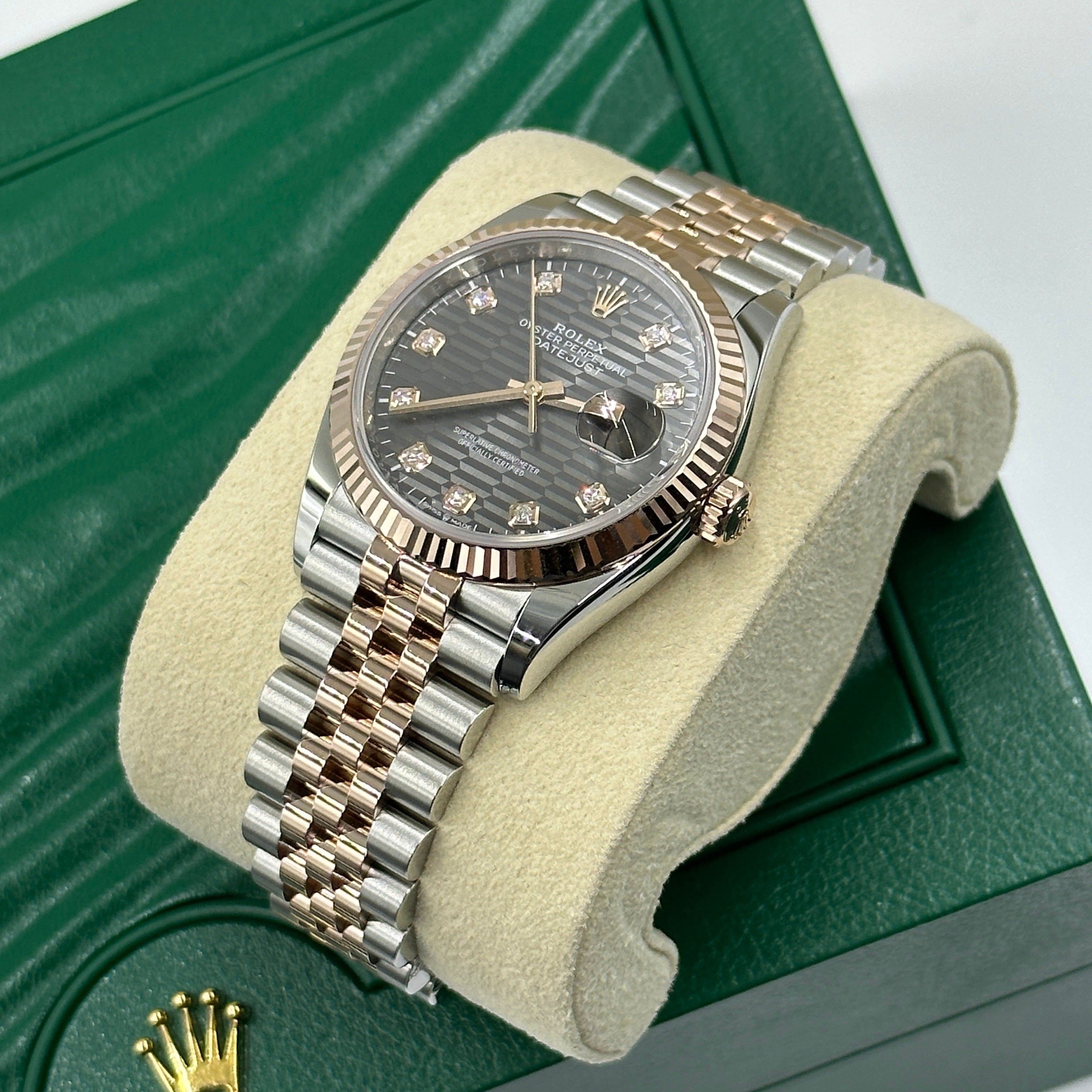Rolex Datejust 36 126231G Grau geriffeltes Jubiläum 2024