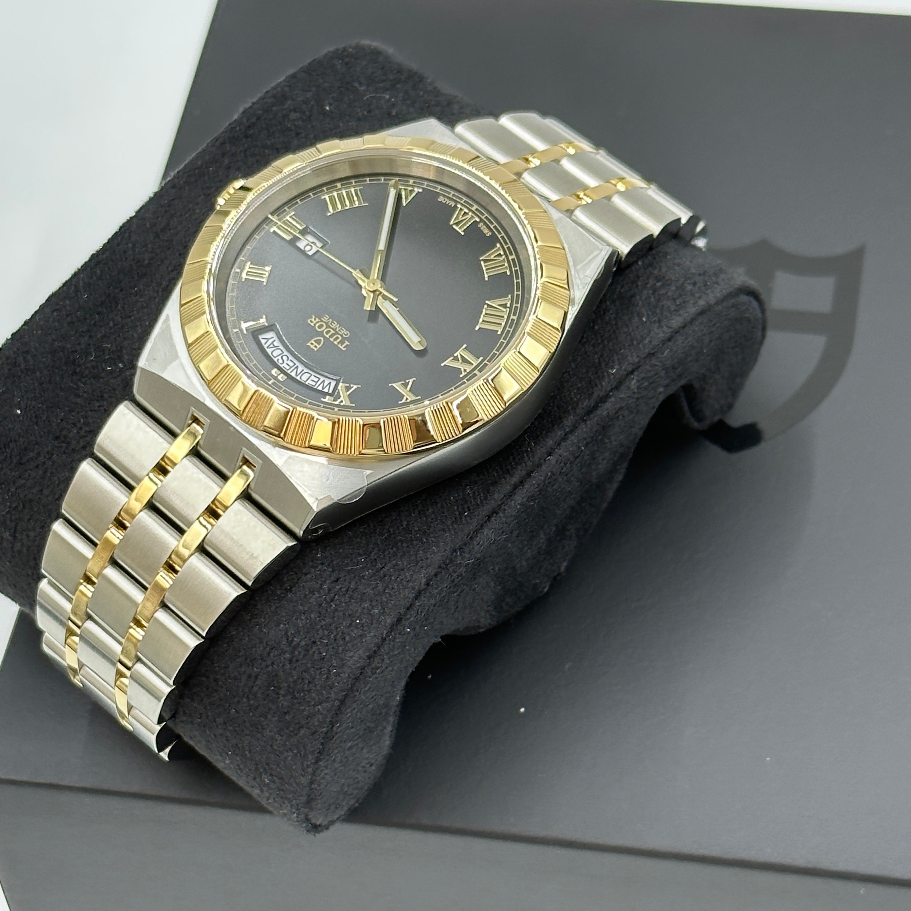 Tudor Tudor Royal 41 mm 28603-0003 Schwarz Roman 2023