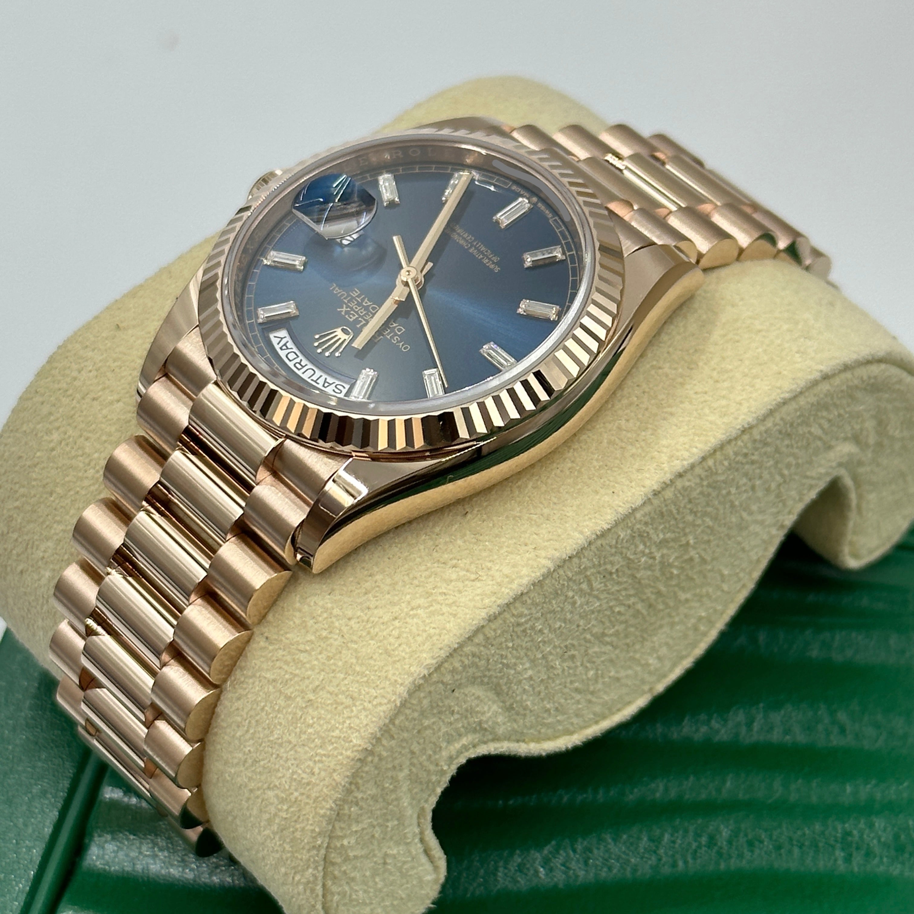 Rolex Day-Date 36 36mm 128235A Blau 2024