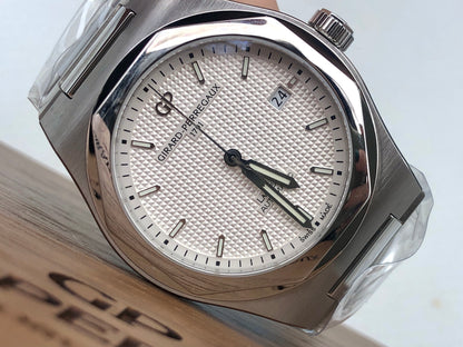 Girard Perregaux Laureato 41mm 81000-11-131-11A 2022