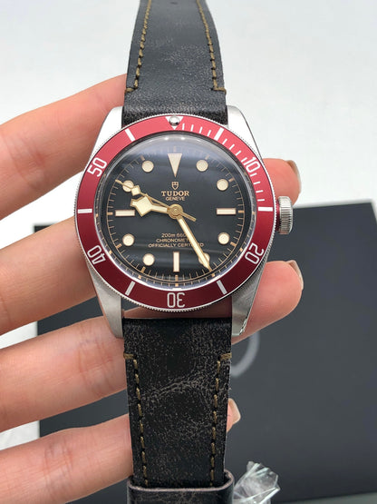 Tudor Black Bay 41 mm 79230R-0012 Roter Stahl 2025 KCP