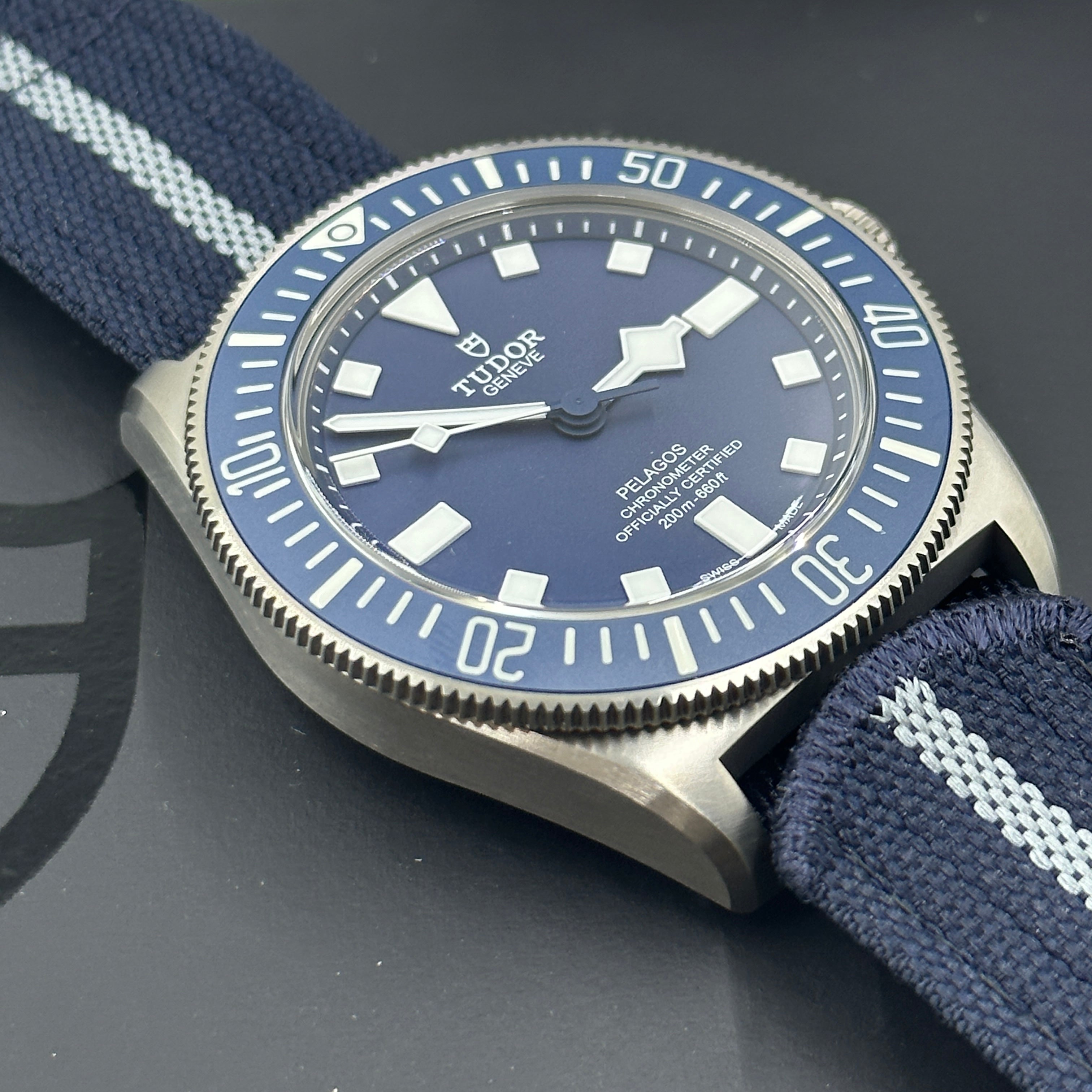 Tudor Pelagos FXD 42 mm 25707B/24 Blauer Stoff 2024