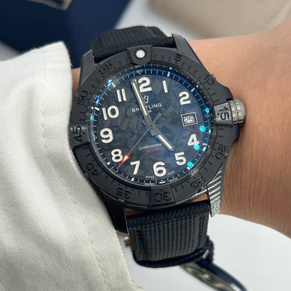 Breitling Avenger 42 mm Automatik 42 Night Mission S17328101B1X1 2025