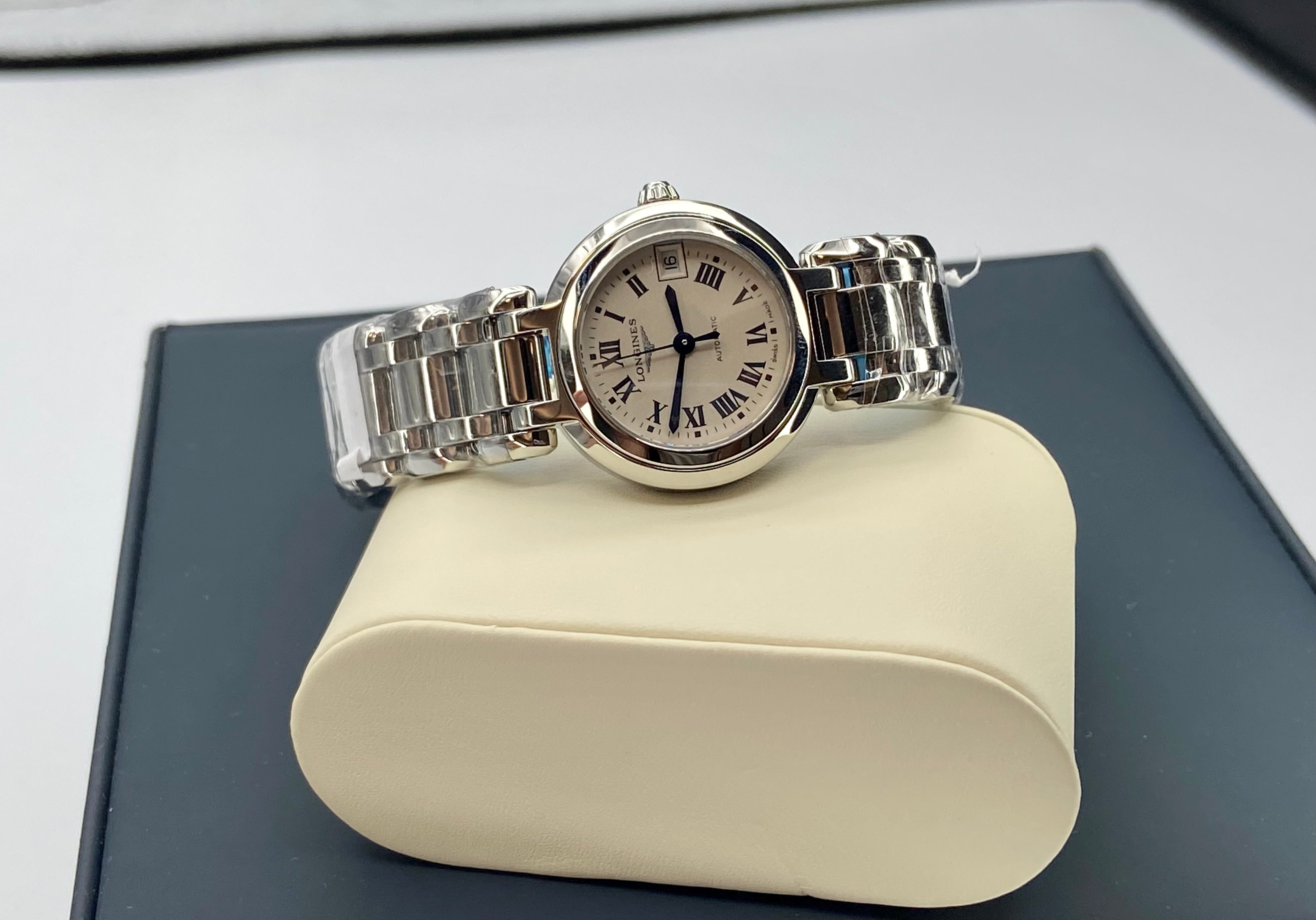 Longines PrimaLuna 26,5 mm L8.111.4.71.6