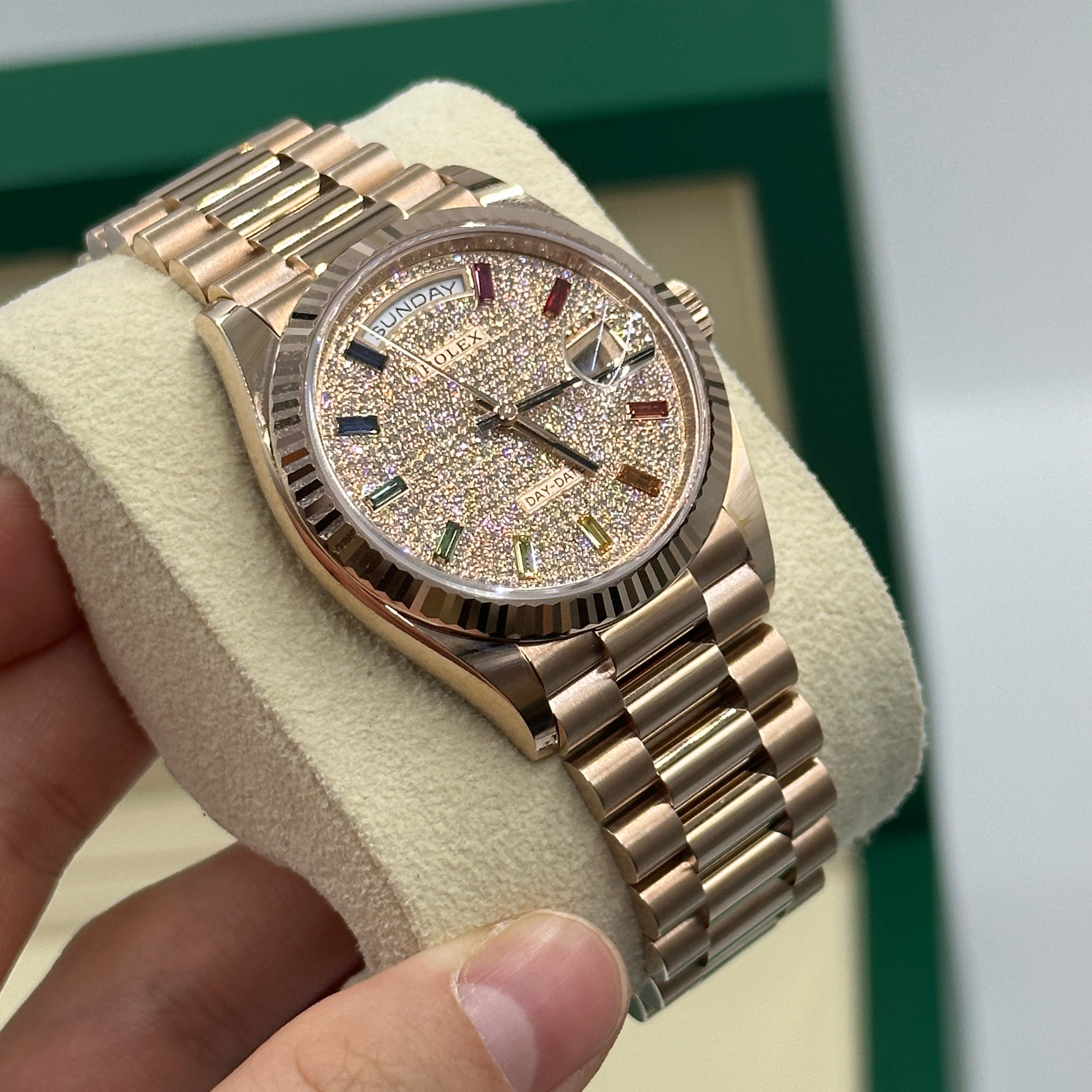 Rolex Day-Date 36 36mm 128235A Pavé 2025